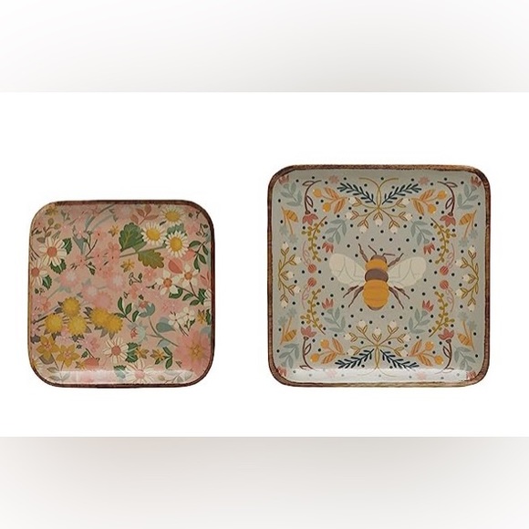 Creative Co-Op Other - NEW Creative Co-Op Helmsie Wood Enameled Trays Square Floral Bee Print Set of 2